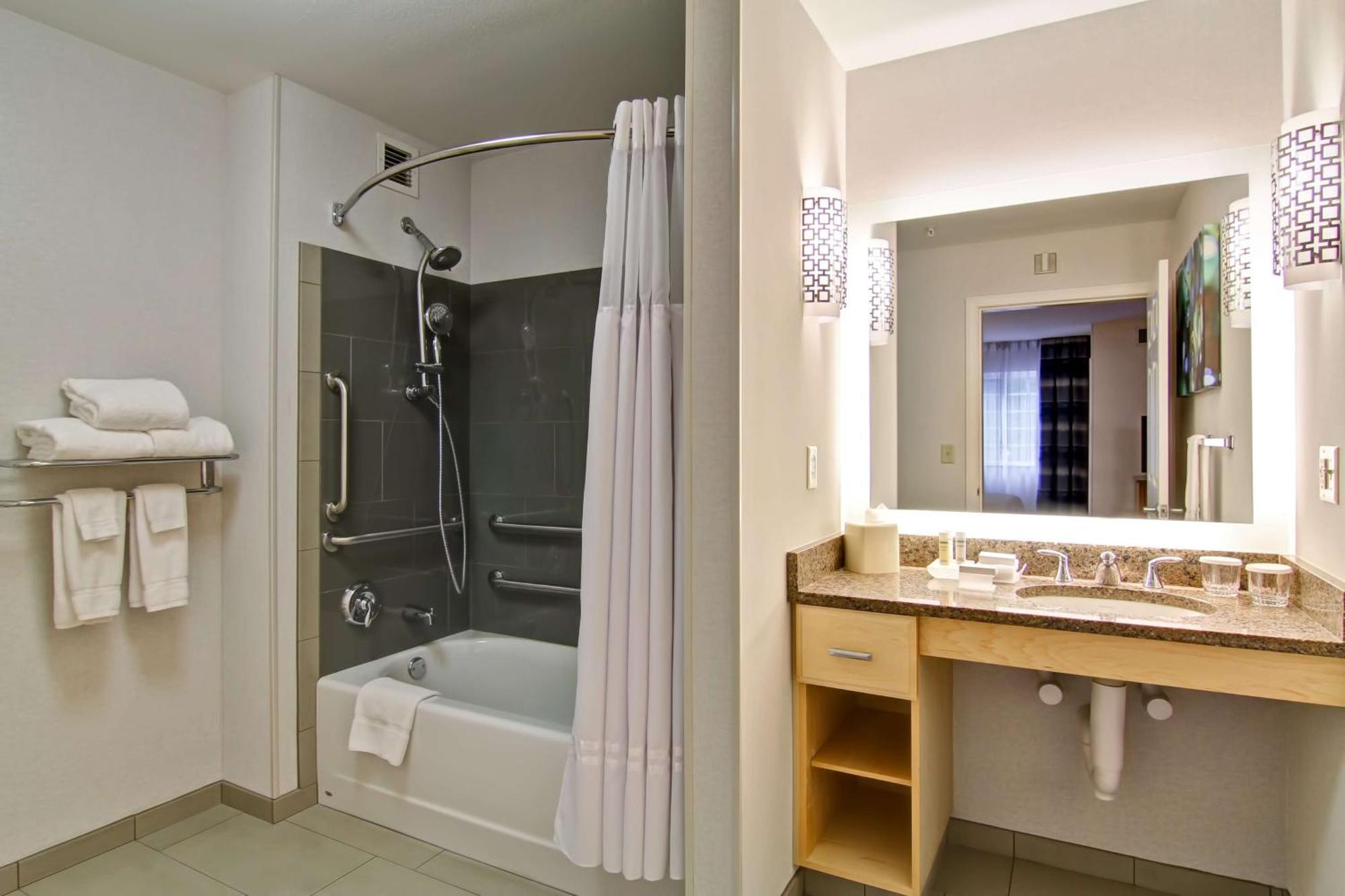 Homewood Suites By Hilton Stratford Eksteriør billede